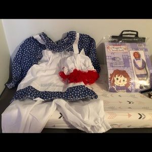 Raggedy Ann Costume: Girls Toddler Size (like new)